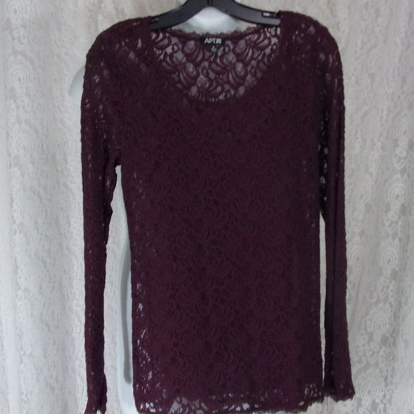 Wine Lace Top Blouse and Cami Set Size M NWT - Picture 2 of 5